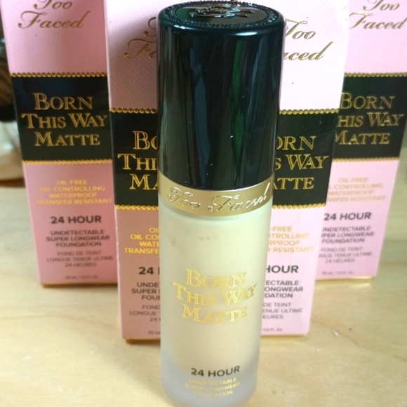 Too Faced Other - Too Faced BORN THIS WAY MATTE 24 Hour Super Longwear Foundation SNOW new…